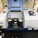 穿透式及衰減式全反射傅立葉紅外線光譜儀(中紅外光區) Transmission FTIR (Fourier-transform infrared spectroscopy) (Mid-IR) Bruker Tensor 27